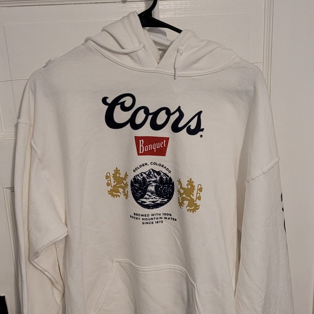 COORS BANQUET Brew City White Hoodie RARE DESIGN NWT